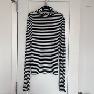 H&M Striped Fitted Long sleeve Turtleneck - Size Small